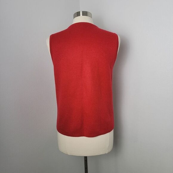 ☃️❄️ Red Holiday Embroidered Ugly Christmas Sweater Button Up Vest Size Medium - Picture 6 of 9